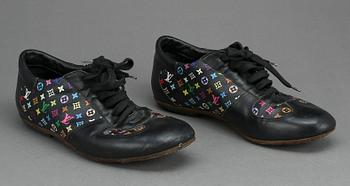 SKOR, Louis Vuitton.