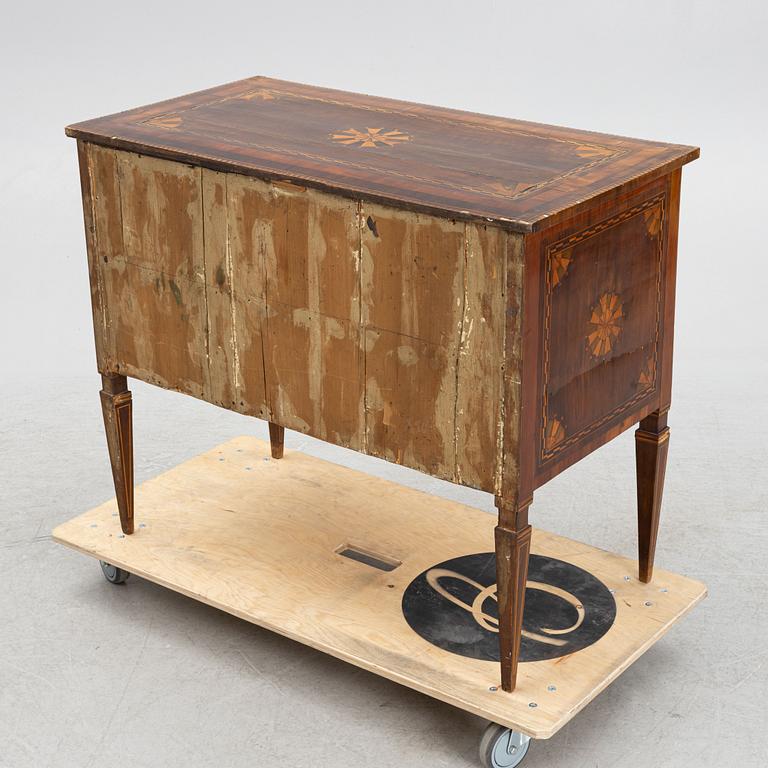 Chest of drawers, Louis XVI, the Netherlands, circa 1800.