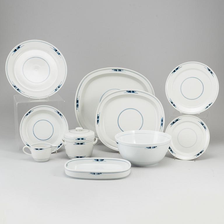 GERTRUD VASEGAARD, a part 'Gemina' dinner porcelain service, Royal Copenhagen (38 pieces).