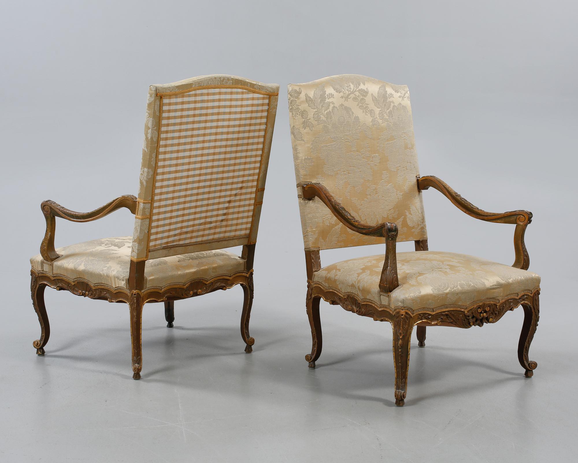 KARMSTOLAR, ett par, Louis XV-stil, Frankrike, omkring 1900.