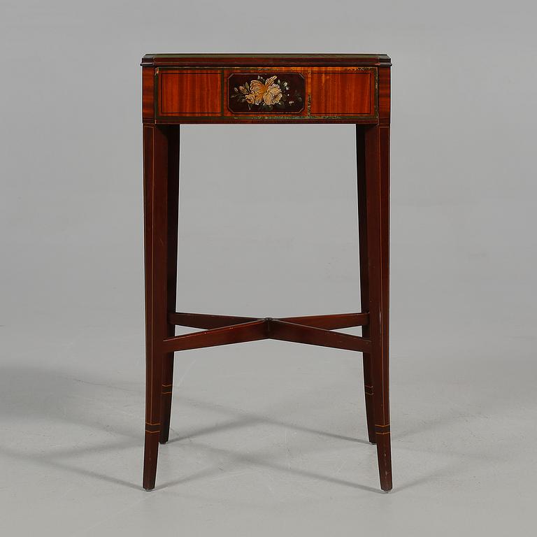 SÄNGBORD, John Widdicomb Furniture, Grand Rapids Michigan, USA, 1900-talets första hälft.