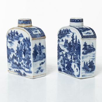 Tedosor, 2 st samt kopp med fat, kompaniporslin, Kina, omkring 1800.