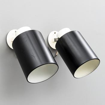 A pair of wall lights, model A2, by Idman.