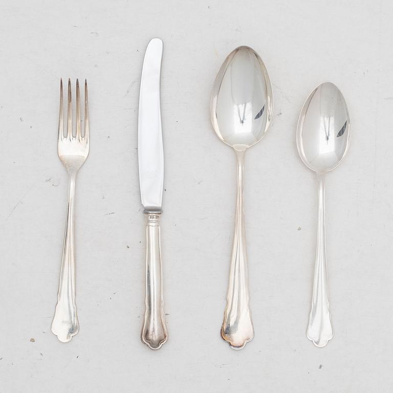 Guldsmedsaktiebolaget (GAB), A 24 piece 'Chippendale' silver cultery service, Stockholm 1950's.