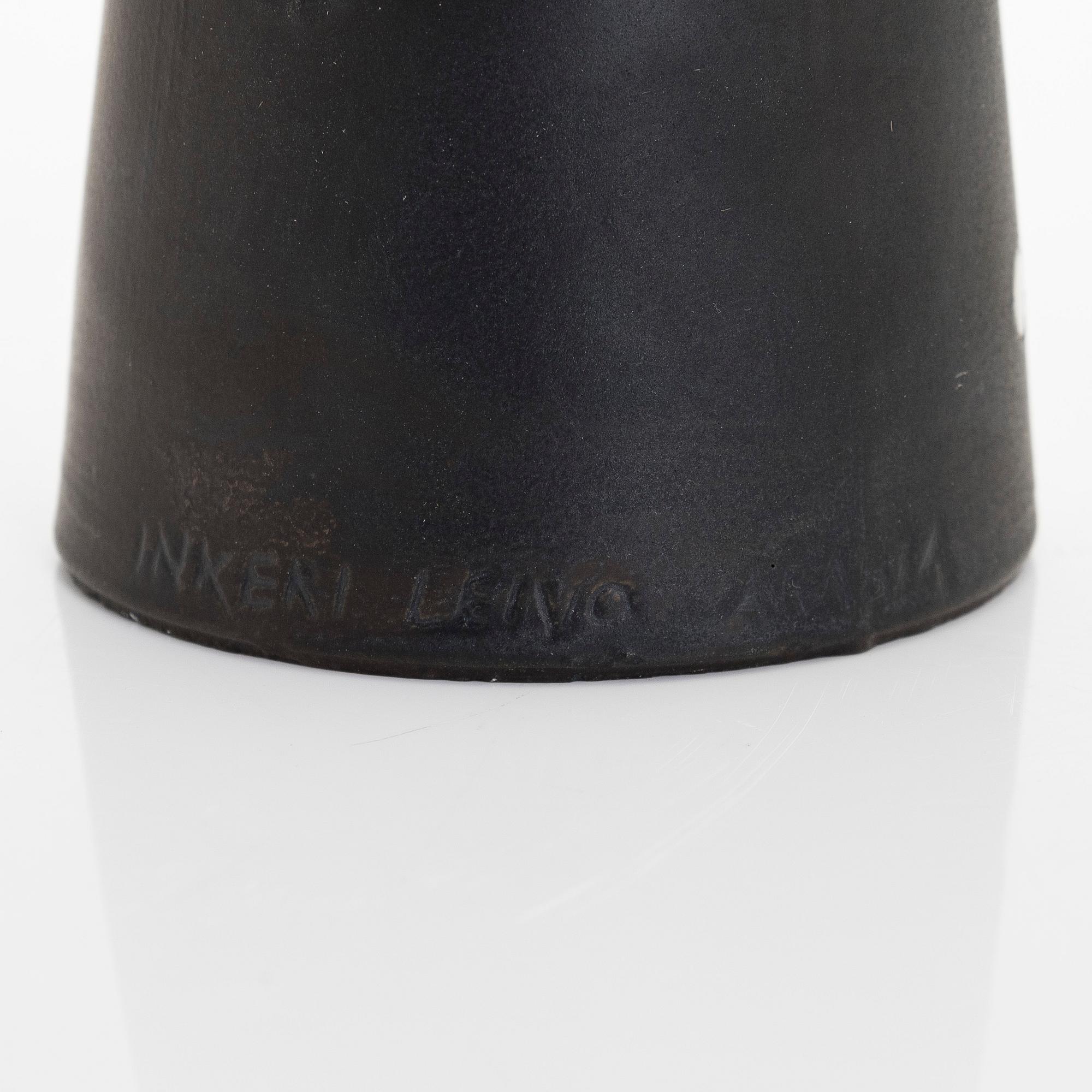 Inkeri Leivo, konstföremål, keramik, signerad Inkeri Leivo Arabia.