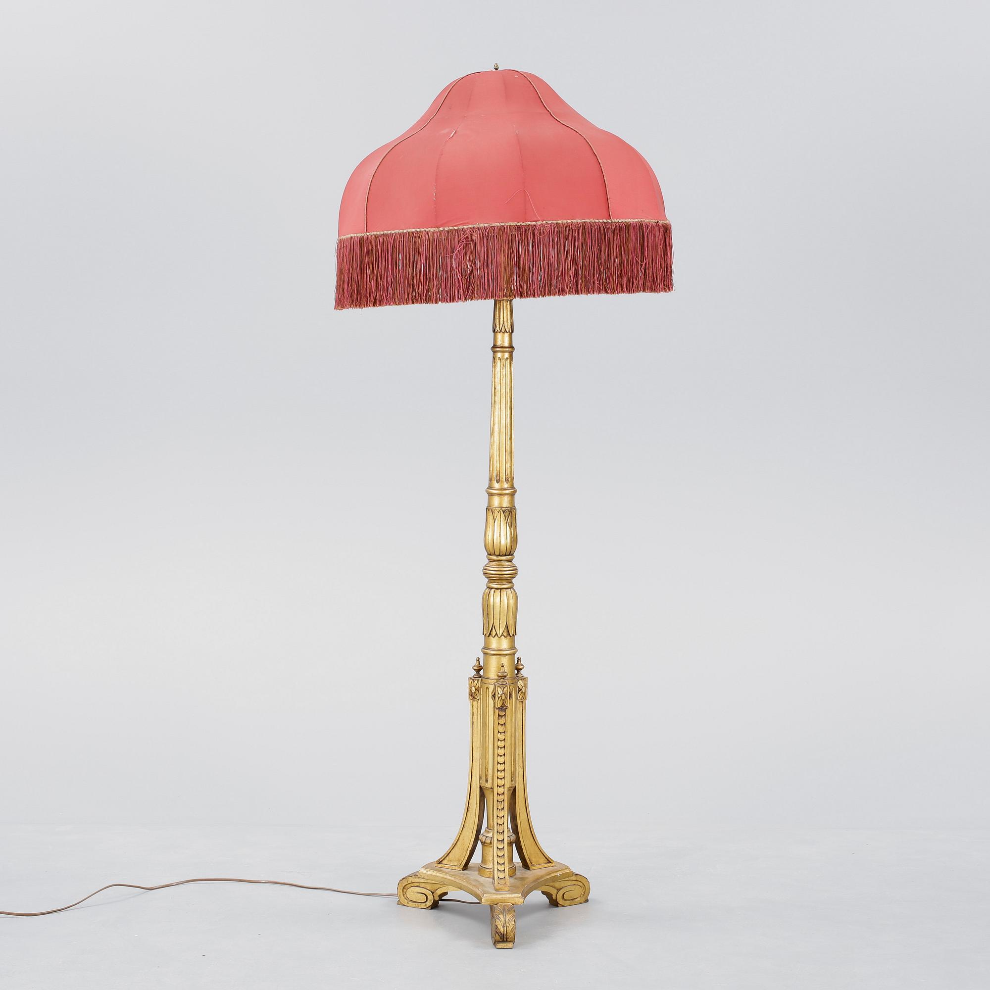 GOLVLAMPA, 1900-talets början.