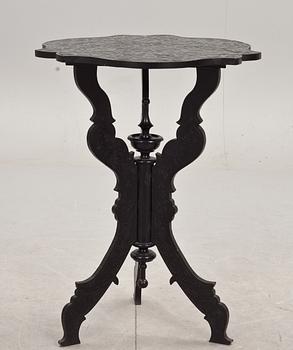 BORD, nyrenässans 1800-talets slut.