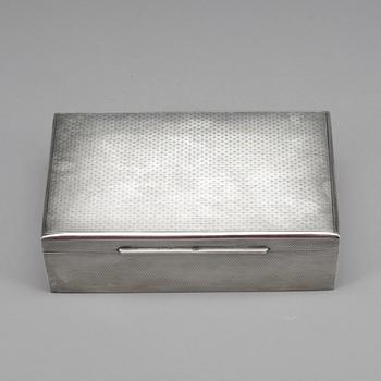 CIGARETTSKRIN, sterling silver, 1900-talets första hälft.