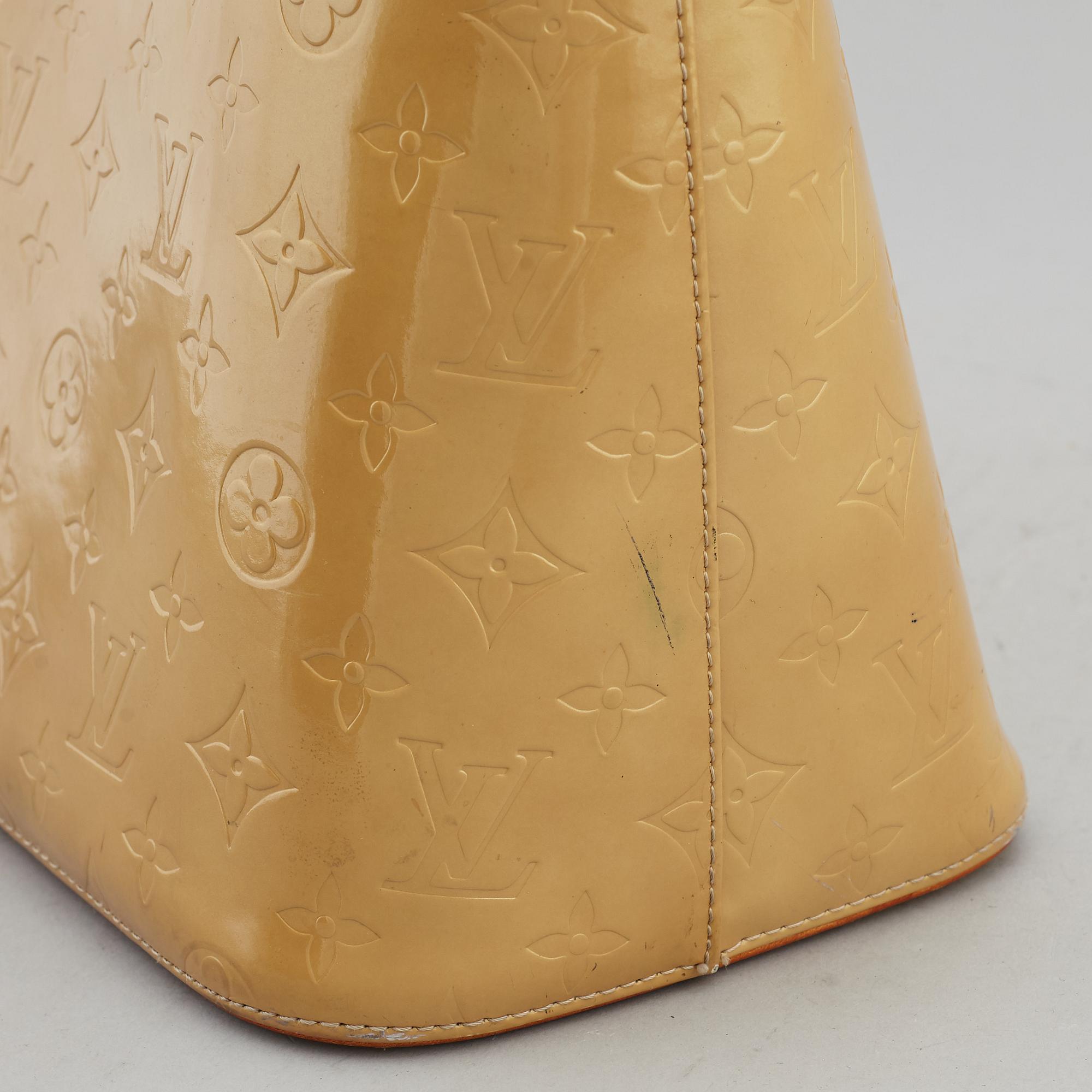 LOUIS VUITTON, 'Vernis Houston bag'.