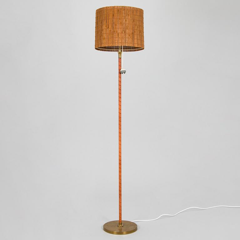 A mid-20th century floor light for Itsu.