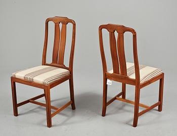 STOLAR, 4 st, "Ambassadör", Carl Malmsten samt MATBORD, 1900-talets andra hälft.