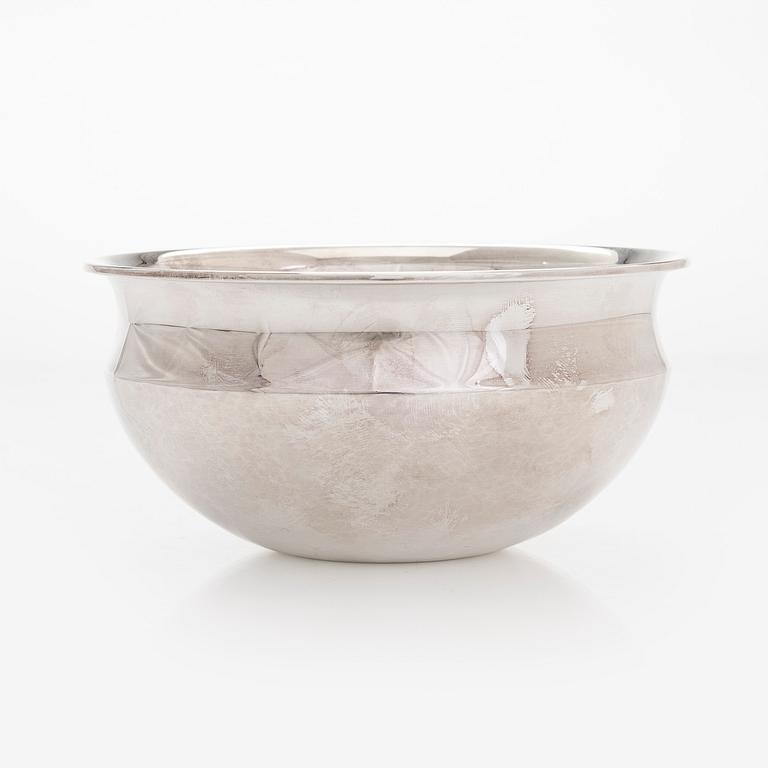 Tapio Wirkkala, a TW 341 silver bowl, Kultakeskus, Hämenlinna 1965.