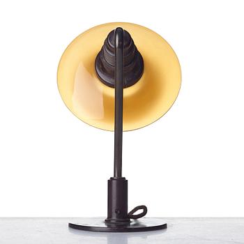 Poul Henningsen, bordslampa PH 2/2 `Vintergækken´,  Louis Poulsen, ca 1928-33.