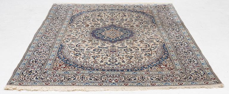 Rug, Nain, approx. 300 x 196 cm.