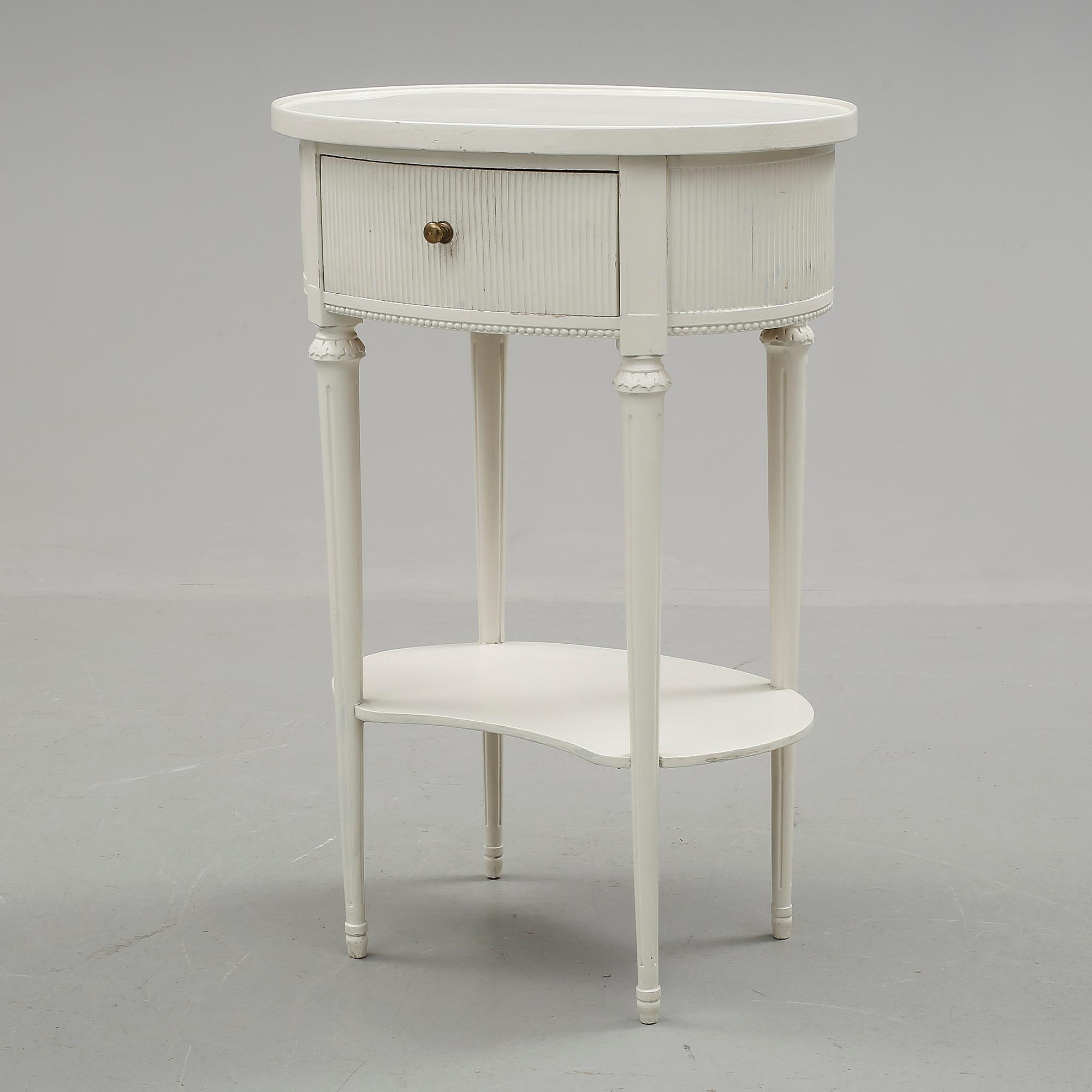 BORD, gustaviansk stil. 1900-talets första hälft.