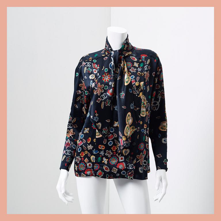 BLUS, Chanel.