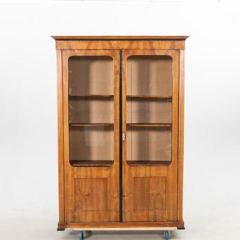 Display cabinet, first half of the 20th century.