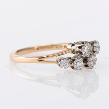 RING, 18K guld, briljantslipade diamanter. Torbjörn Tillander 1983. Vikt ca 3,6 g.