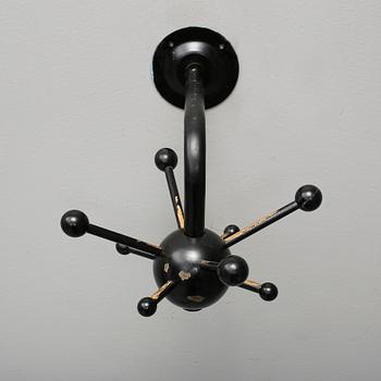 KLÄDHÄNGARE, "Sputnik", Osvaldo Borsani, Tecno, formgiven 1961 alt. "Mina", IKEA, 1900-talets andra hälft.