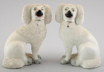 FIGURER, 1 par, porslin, Staffordshire, England, 1900-talets första hälft.
