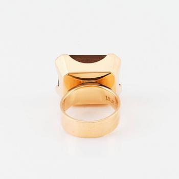 Bengt Liljedahl, an 18K gold ring set with a faceted smoky quartz, Stockholm 1965.