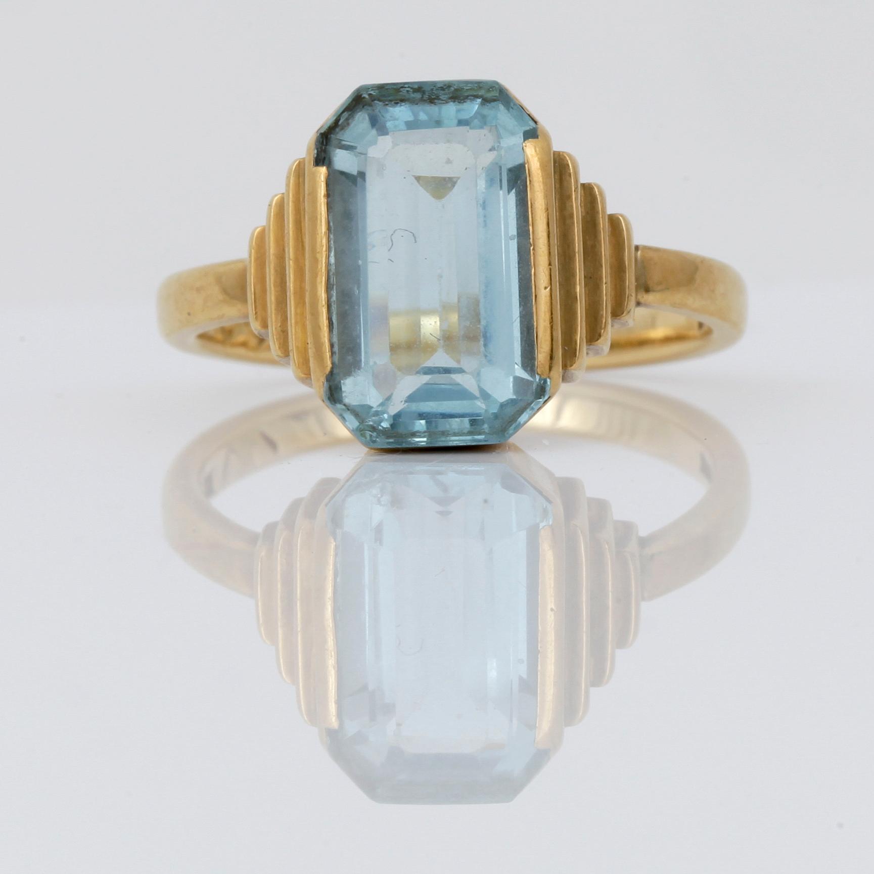 RING, 18 k guld, Wiwen Nilsson, Lund, 1936. Vikt ca 6,2g.