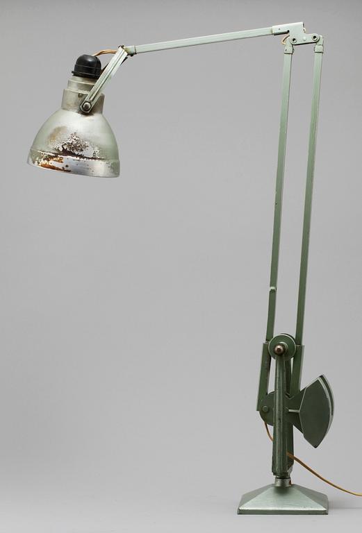 BORDSLAMPA, Erpé, 1900-talets andra kvartal.
