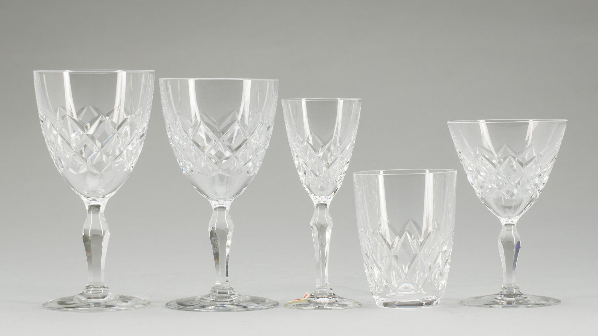 GLASSERVIS, 50 delar, "Karolina", Gunnar Cyrén, Orrefors.