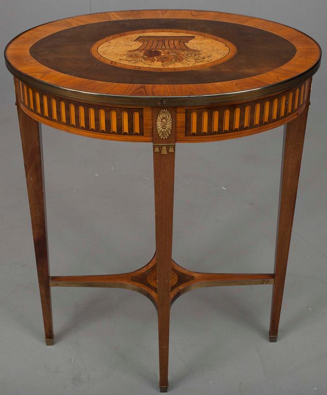 BORD, gustaviansk stil, 1900-talets början.