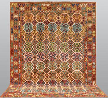 Matta, Kelim, ca 345 x 257 cm.
