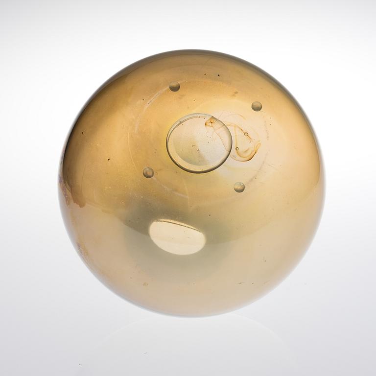 KAJ FRANCK, BOTTLE. Nuutajärvi, 1960s.