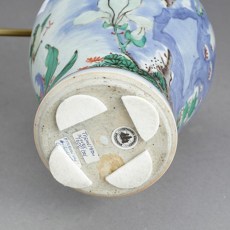 BORDSLAMPA/VAS, porslin, Kina, möjligen transition.