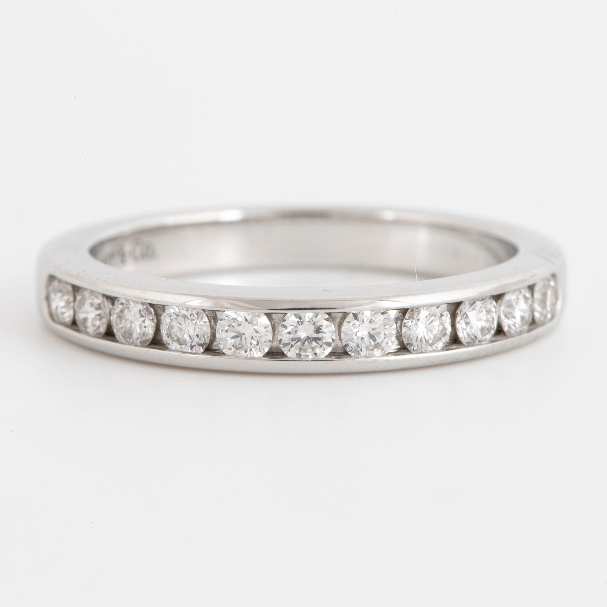 TIFFANY & CO, Ring with brilliant-cut diamonds.