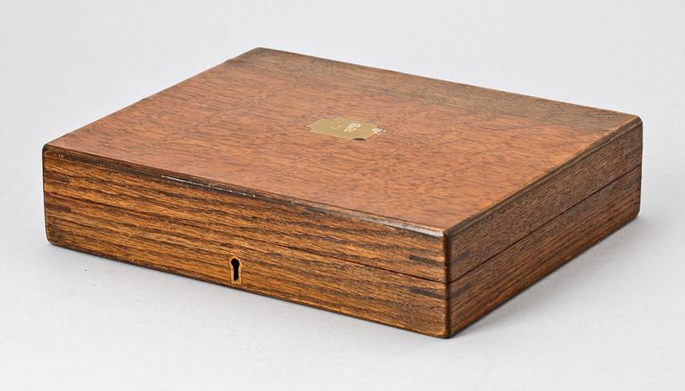 FISKBESTICK SAMT TRANCHERBESTICKSET, 15 delar, bland annat Tyskland, 1900-första hälft.