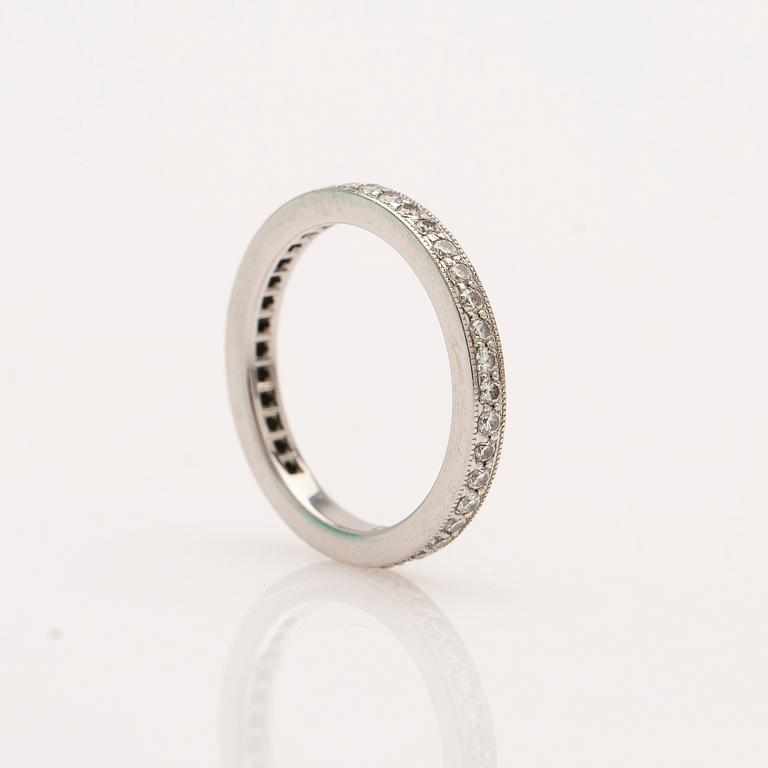 Tiffany & Co, ring, platinum with brilliant-cut diamonds.