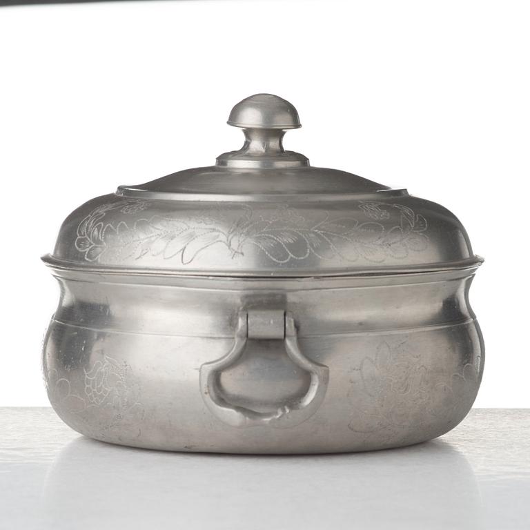 GRÖTSKÅL med Lock av Lars Fredric Moberg Strängnäs 1801 (1792-1803).