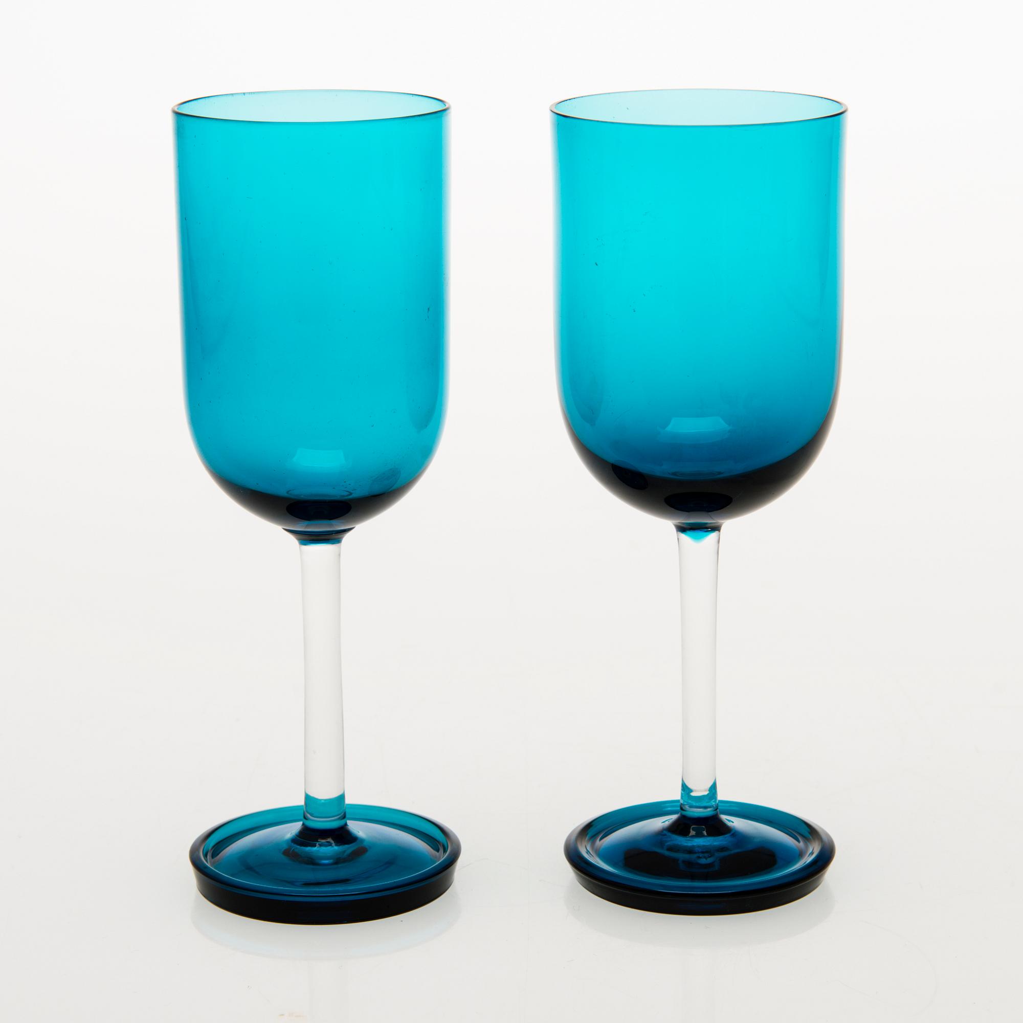 NANNY STILL A Set of 11 Harlekiini Wine Glasses by Riihimäen lasi Oy, 1950-60s.