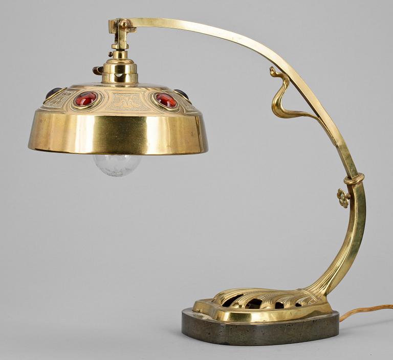 BORDSLAMPA, Jugend, 1900-talets första hälft.