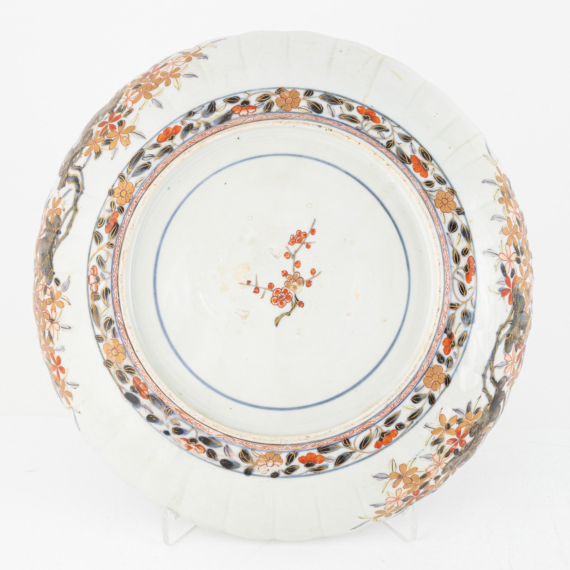 Skålfat, ett par, porslin, Japan, Meiji (1868-1912).