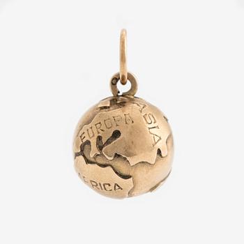 Charm in the shape of a globe, 18K gold.