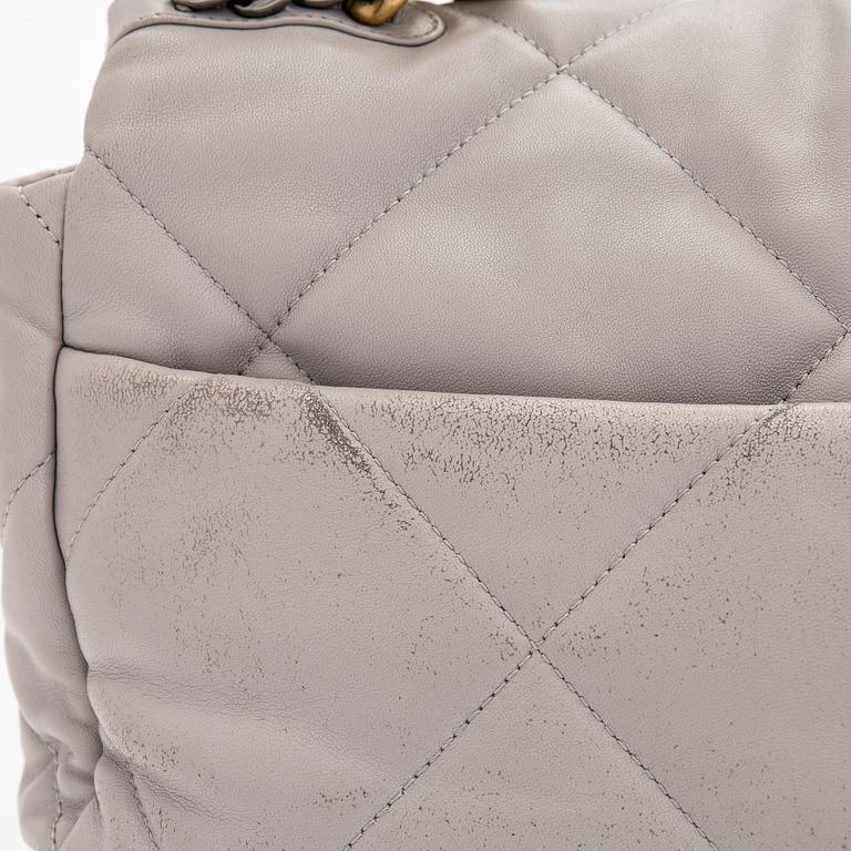 Chanel, bag, '19 Large Flap Bag'.