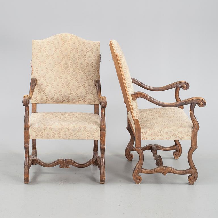 KARMSTOLAR, ett par, barockstil, 1900-talets första hälft.