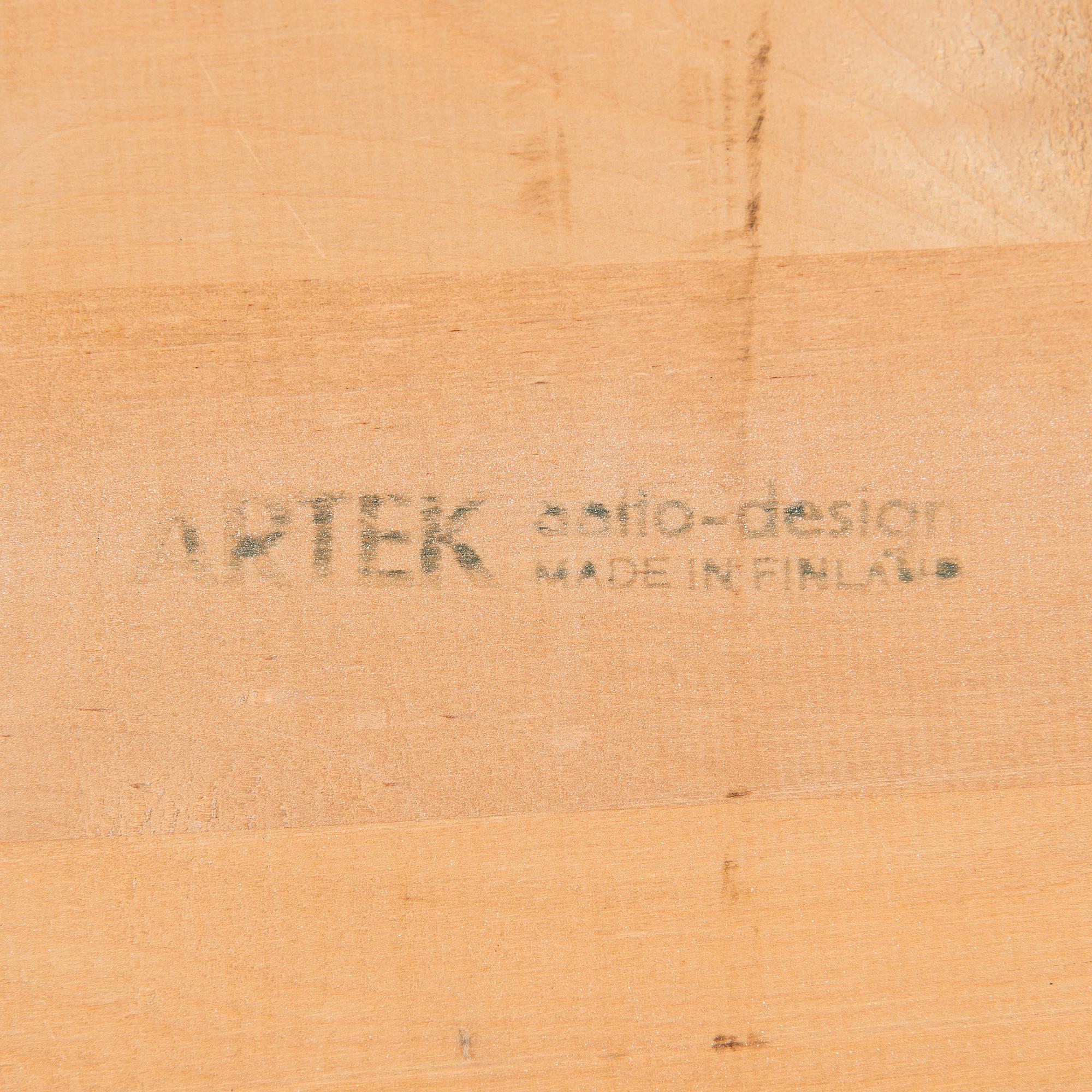 Alvar Aalto, laatikosto, malli 297, Artek, 1960–70-luku.