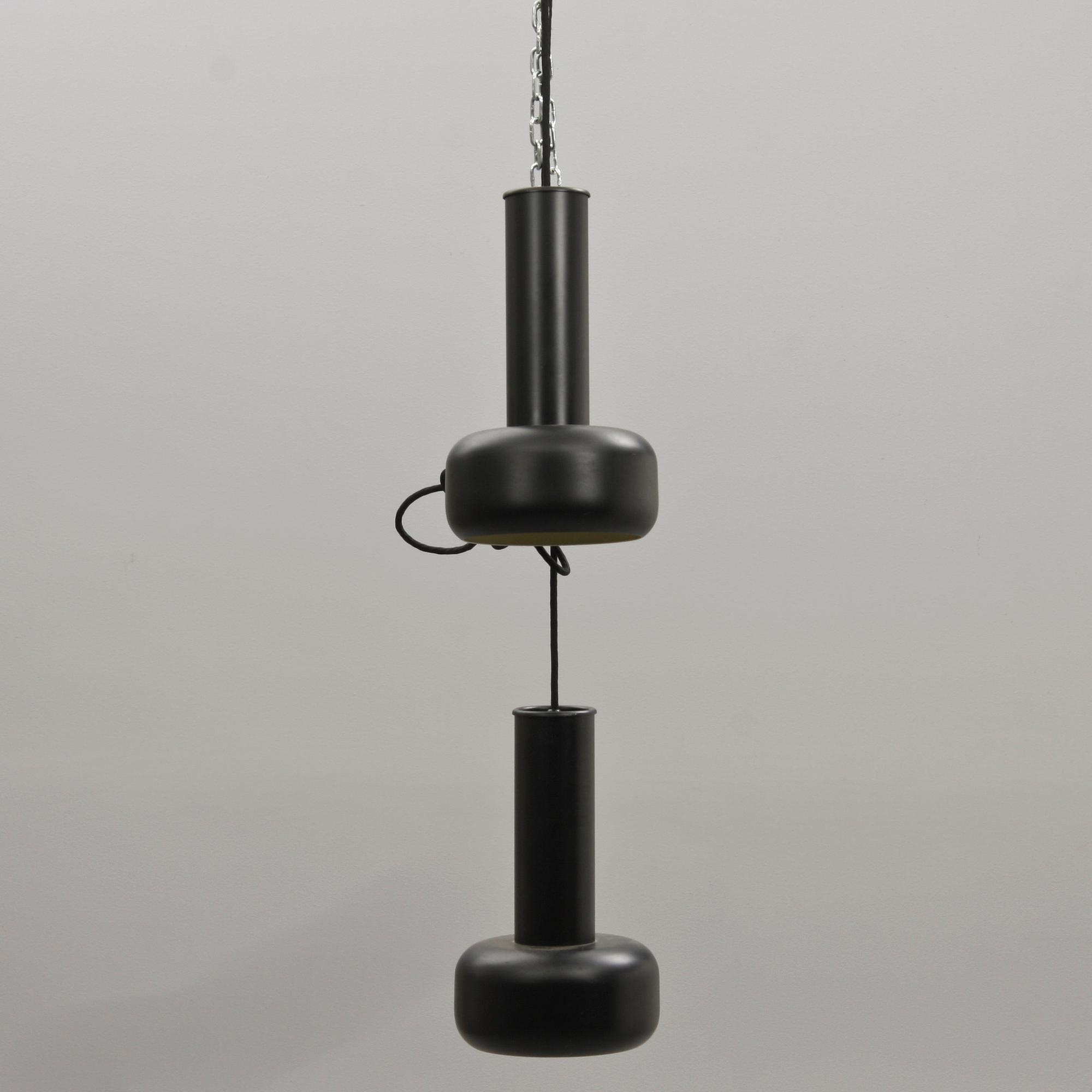 TAKLAMPOR, ett par, Louis Poulsen, 1900-talets andra hälft, h 30.