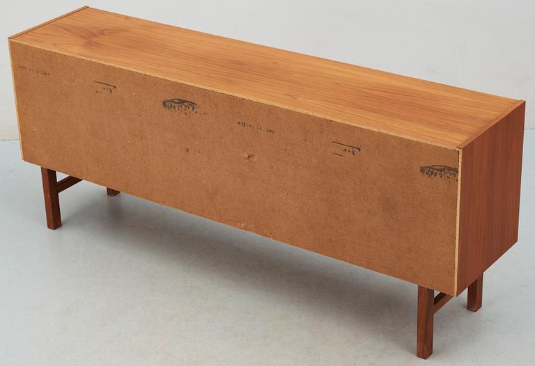 SIDEBOARD, "Arild", Nils Johnsson, Troeds, Bjärnum, 1900-talets andra hälft.