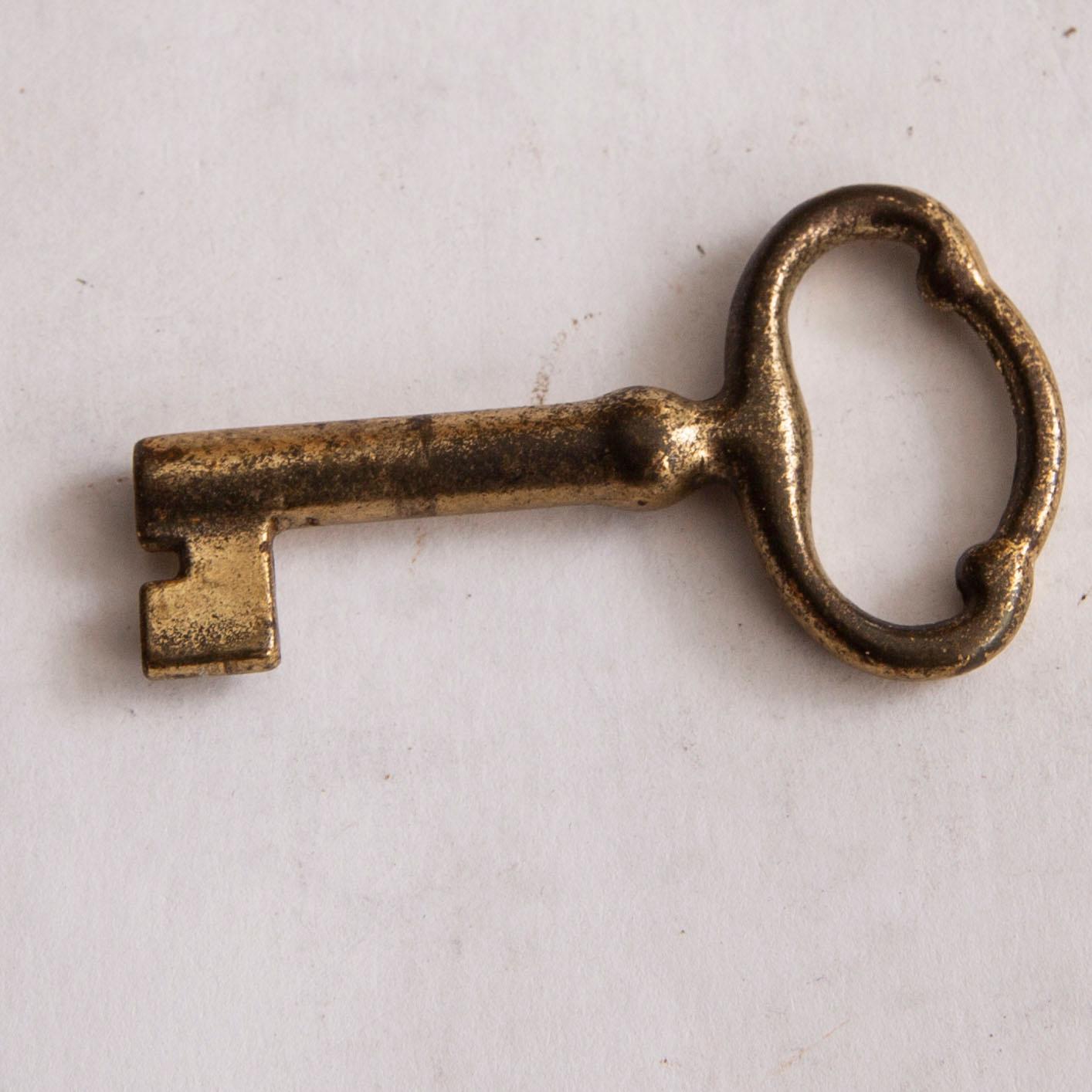 A 1940s birch book shelf.