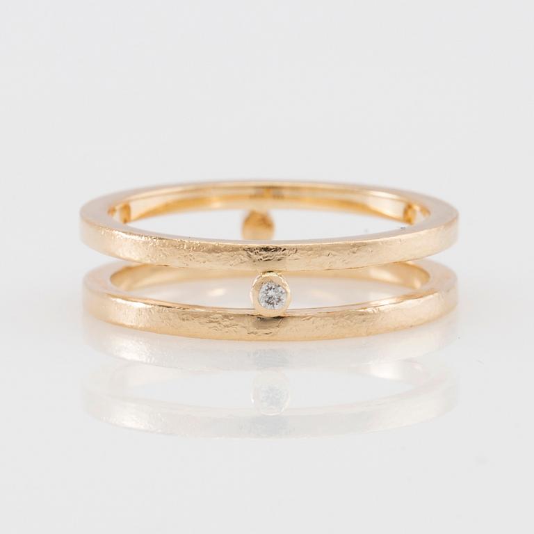 Sophie Bille Brahe, Ring 14K guld "Mars" med runda briljantslipade diamanter.