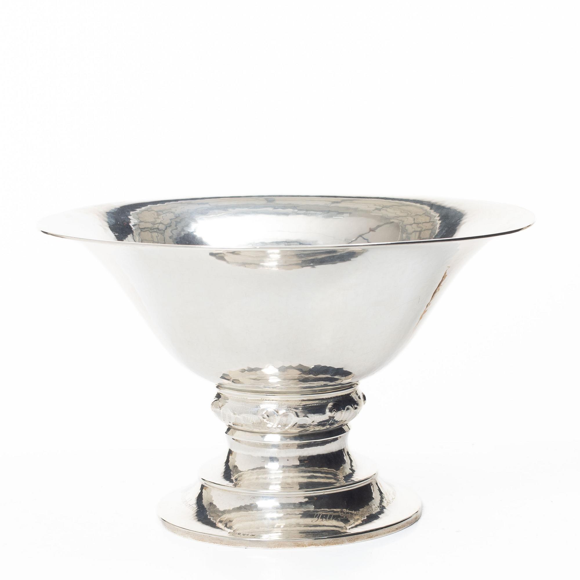 A Swedish silver bowl, mark of BH Edlunds Silverfabrik, Stockholm 1926.