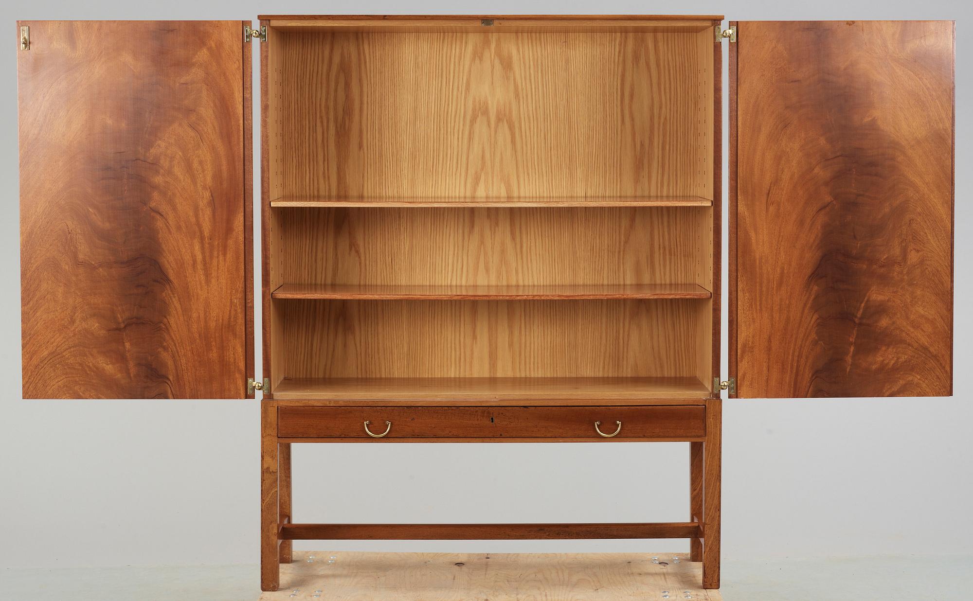 SKÅP, Josef Frank, Firma Svenskt Tenn.