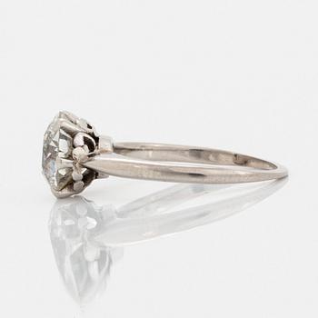 An 18K white gold ring set with an old-cut diamond weight ca 2.25 cts.